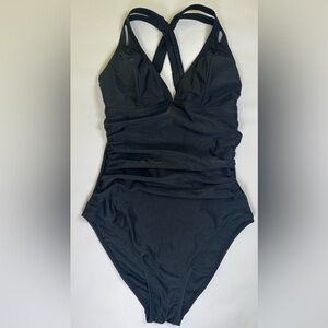 NWT Cupshe Black Long Torso Ruched Halter One-Piece Swimsuit – Size Small